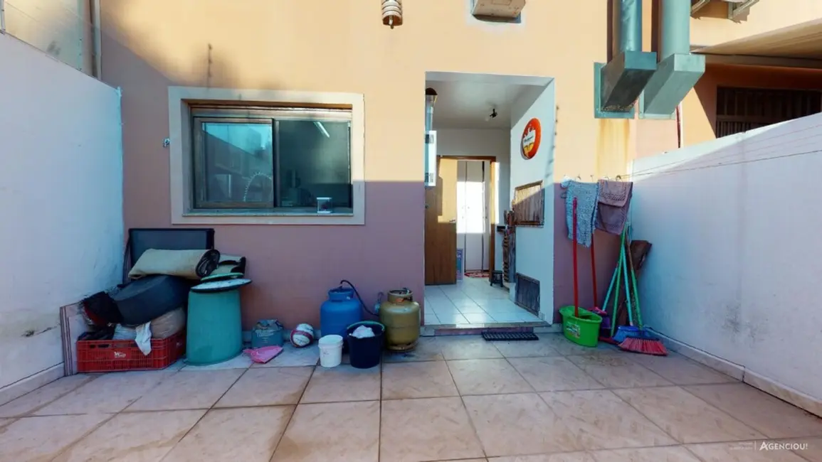 Casa com 3 quartos à venda, 145m2 em Cavalhada, Porto Alegre - RS - imagem 8 Foto 8 de Casa com 3 quartos à venda, 145m2 em Cavalhada, Porto Alegre - RS