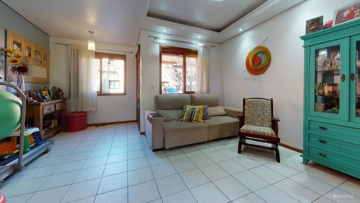 Casa com 3 quartos à venda, 145m2 em Cavalhada, Porto Alegre - RS - imagem 5 Foto 5 de Casa com 3 quartos à venda, 145m2 em Cavalhada, Porto Alegre - RS