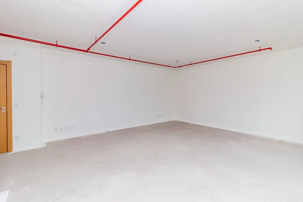 Sala Comercial à venda, 48m2 em Floresta, Porto Alegre - RS - imagem 3 Foto 3 de Sala Comercial à venda, 48m2 em Floresta, Porto Alegre - RS