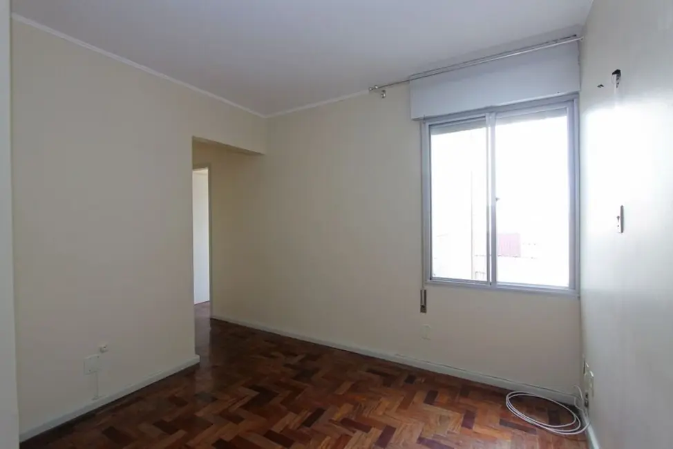 Foto 9 de Apartamento com 2 quartos à venda, 68m2 em Passo da Areia, Porto Alegre - RS