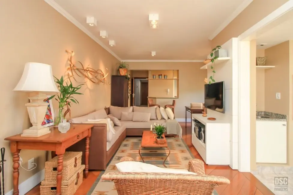 Apartamento com 2 quartos à venda, 101m2 em Higienópolis, Porto Alegre - RS - imagem 3 Foto 3 de Apartamento com 2 quartos à venda, 101m2 em Higienópolis, Porto Alegre - RS