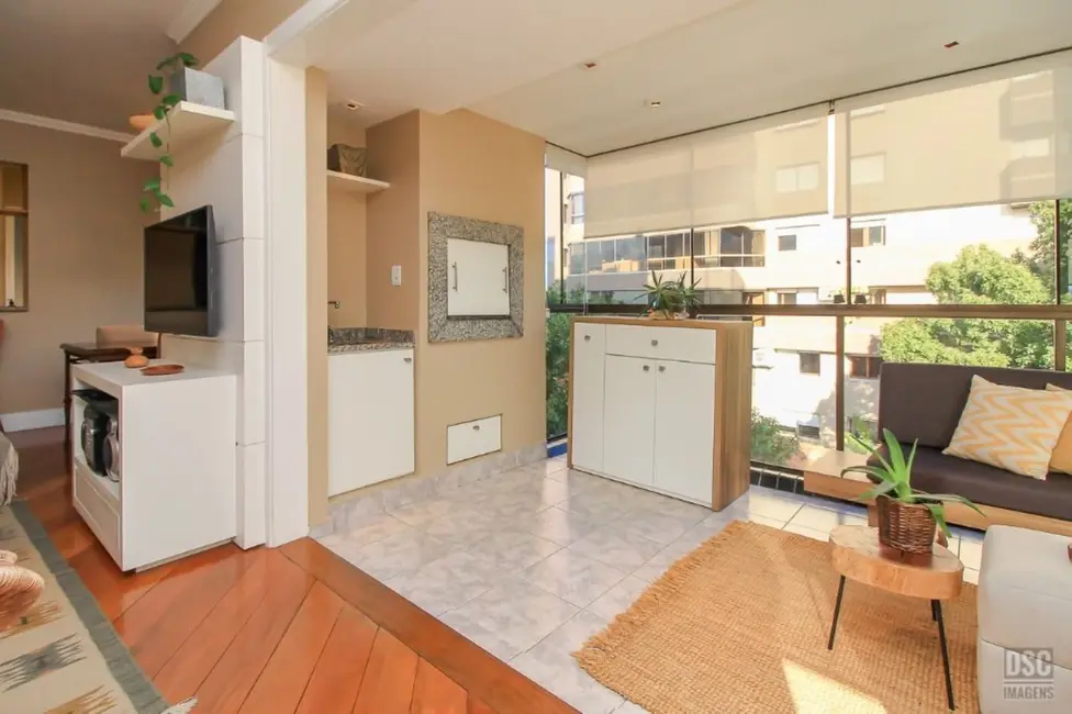 Apartamento com 2 quartos à venda, 101m2 em Higienópolis, Porto Alegre - RS - imagem 4 Foto 4 de Apartamento com 2 quartos à venda, 101m2 em Higienópolis, Porto Alegre - RS