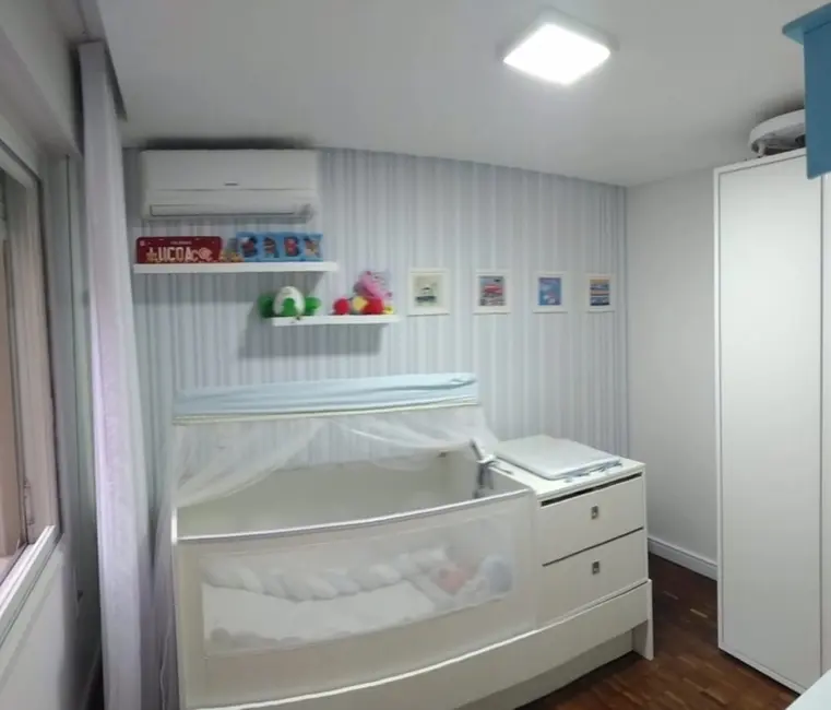 Foto 3 de Apartamento com 3 quartos à venda, 102m2 em Rio Branco, Porto Alegre - RS