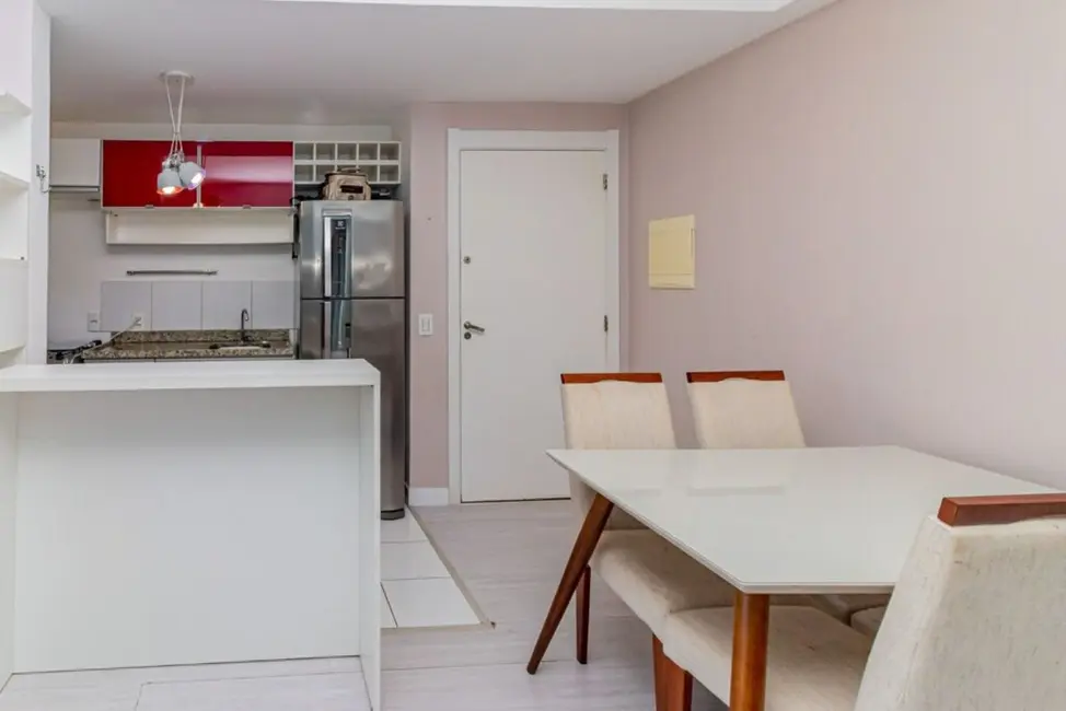 Foto 3 de Apartamento com 2 quartos à venda, 51m2 em Humaitá, Porto Alegre - RS