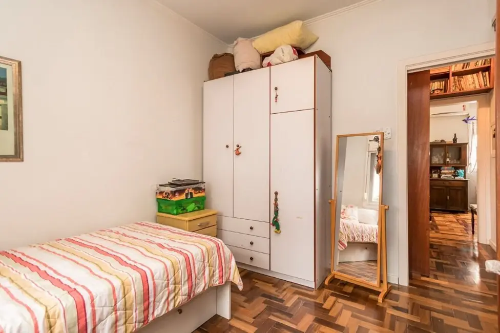 Foto 9 de Apartamento com 2 quartos à venda, 60m2 em São João, Porto Alegre - RS