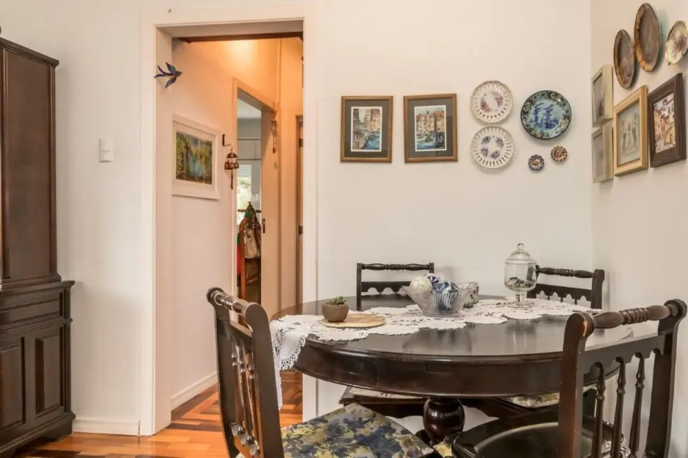 Foto 3 de Apartamento com 2 quartos à venda, 60m2 em São João, Porto Alegre - RS