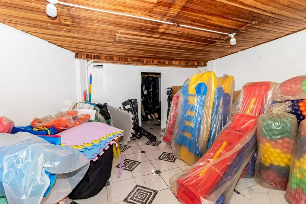 Foto 8 de Loja à venda, 333m2 em Jardim São Pedro, Porto Alegre - RS