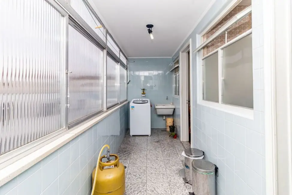 Apartamento com 3 quartos à venda, 100m2 em Menino Deus, Porto Alegre - RS - imagem 8 Foto 8 de Apartamento com 3 quartos à venda, 100m2 em Menino Deus, Porto Alegre - RS