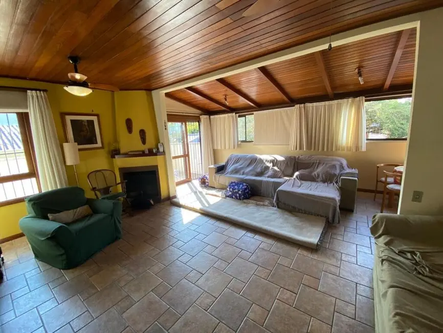 Apartamento com 3 quartos à venda, 215m2 em Petrópolis, Porto Alegre - RS - imagem 3 Foto 3 de Apartamento com 3 quartos à venda, 215m2 em Petrópolis, Porto Alegre - RS