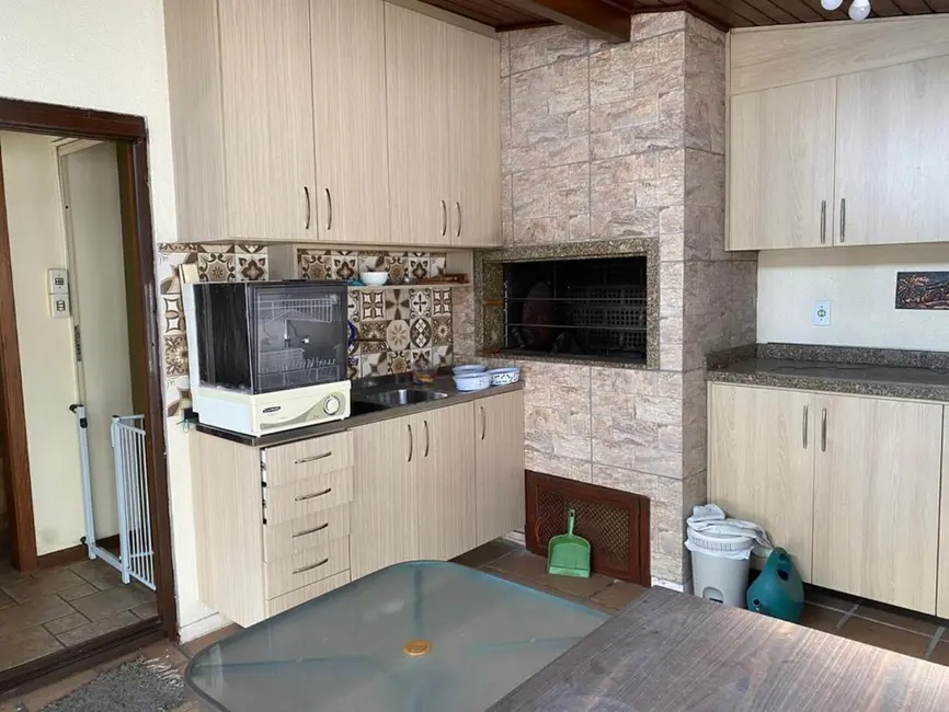 Apartamento com 3 quartos à venda, 215m2 em Petrópolis, Porto Alegre - RS - imagem 9 Foto 9 de Apartamento com 3 quartos à venda, 215m2 em Petrópolis, Porto Alegre - RS