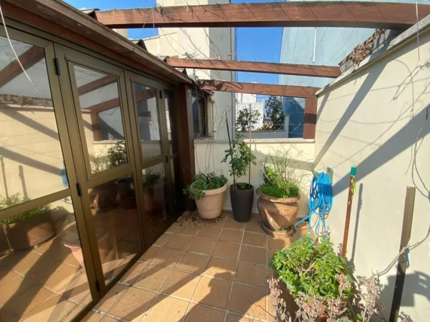 Apartamento com 3 quartos à venda, 215m2 em Petrópolis, Porto Alegre - RS - imagem 8 Foto 8 de Apartamento com 3 quartos à venda, 215m2 em Petrópolis, Porto Alegre - RS