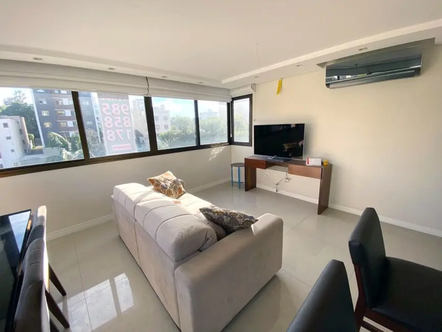 Apartamento com 3 quartos à venda, 96m2 em Higienópolis, Porto Alegre - RS - imagem 9 Foto 9 de Apartamento com 3 quartos à venda, 96m2 em Higienópolis, Porto Alegre - RS
