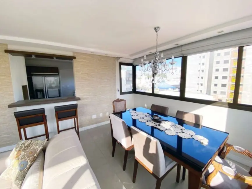 Apartamento com 3 quartos à venda, 96m2 em Higienópolis, Porto Alegre - RS - imagem 7 Foto 7 de Apartamento com 3 quartos à venda, 96m2 em Higienópolis, Porto Alegre - RS