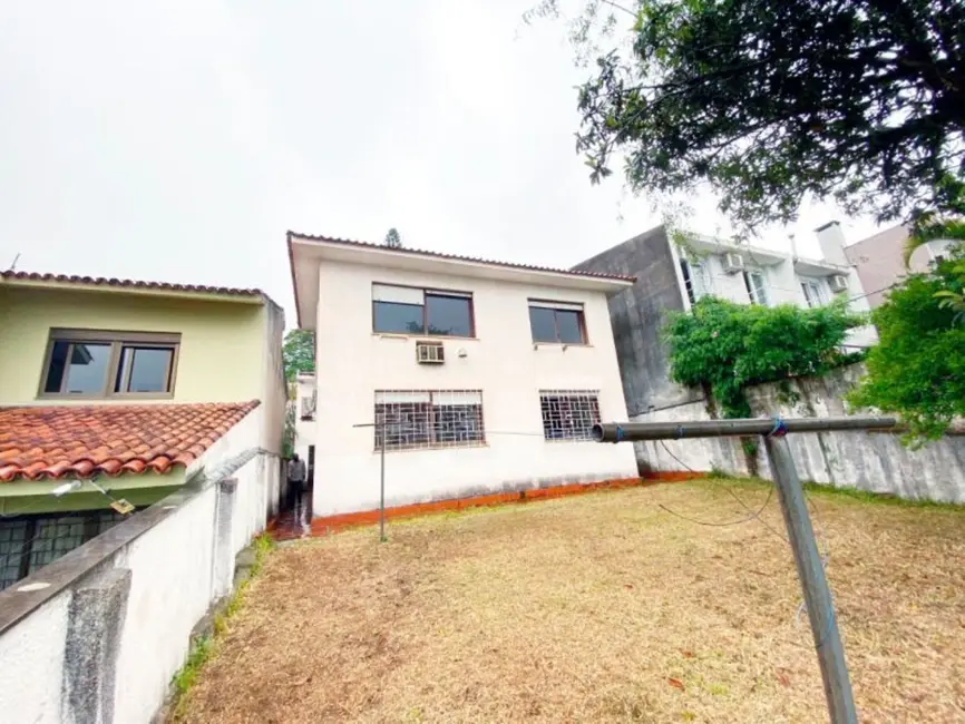 Casa com 3 quartos à venda, 340m2 em Três Figueiras, Porto Alegre - RS - imagem 3 Foto 3 de Casa com 3 quartos à venda, 340m2 em Três Figueiras, Porto Alegre - RS
