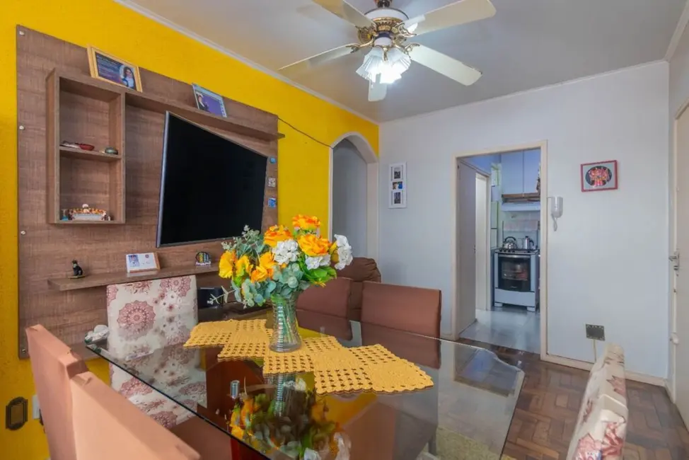 Foto 6 de Apartamento com 3 quartos à venda, 64m2 em Vila Ipiranga, Porto Alegre - RS