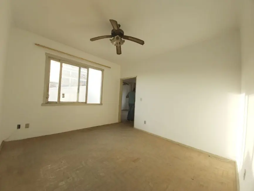 Foto 5 de Apartamento com 2 quartos à venda, 65m2 em Navegantes, Porto Alegre - RS