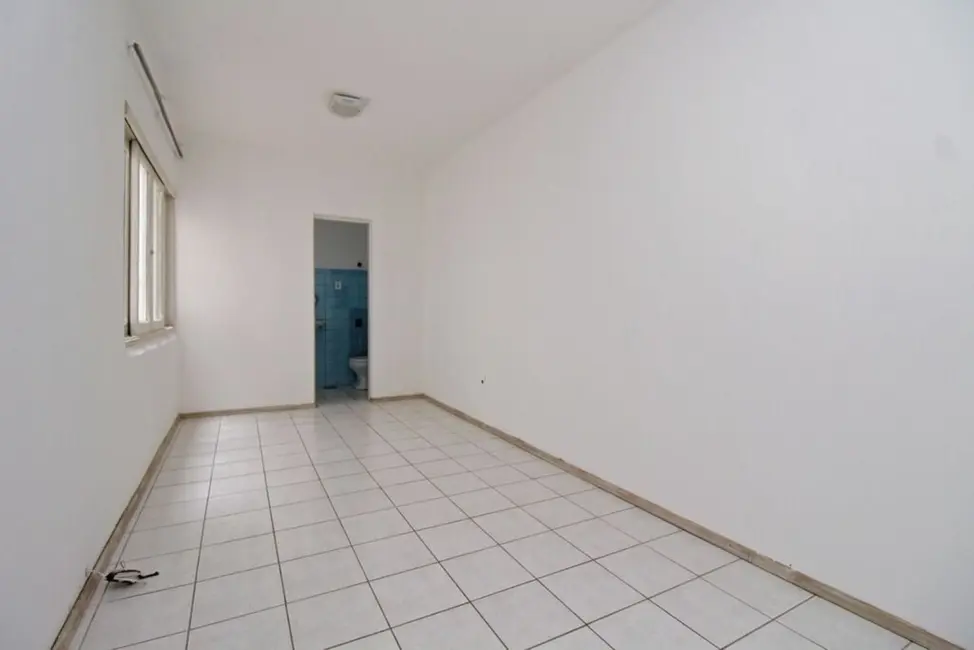 Foto 2 de Apartamento com 1 quarto à venda, 34m2 em Azenha, Porto Alegre - RS