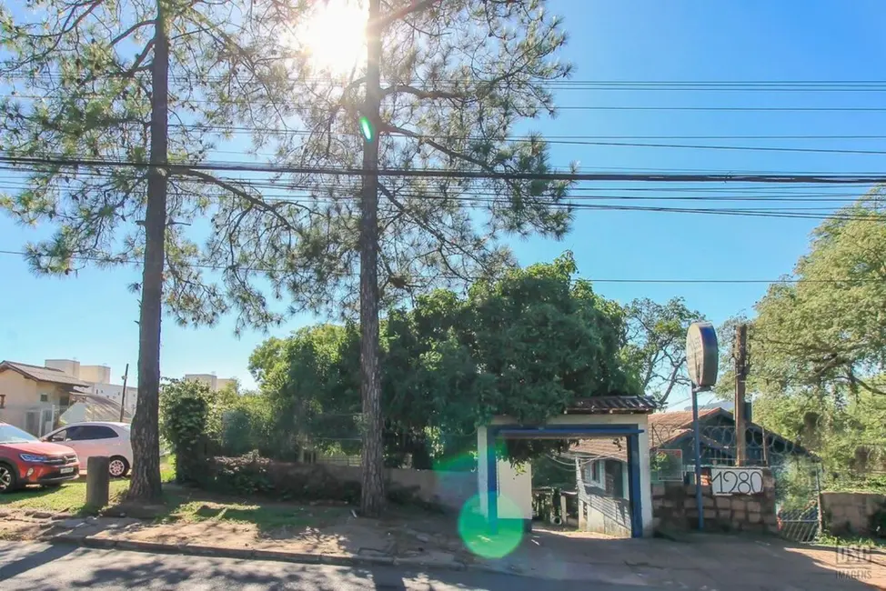 Foto 3 de Terreno / Lote à venda, 129m2 em Vila Nova, Porto Alegre - RS