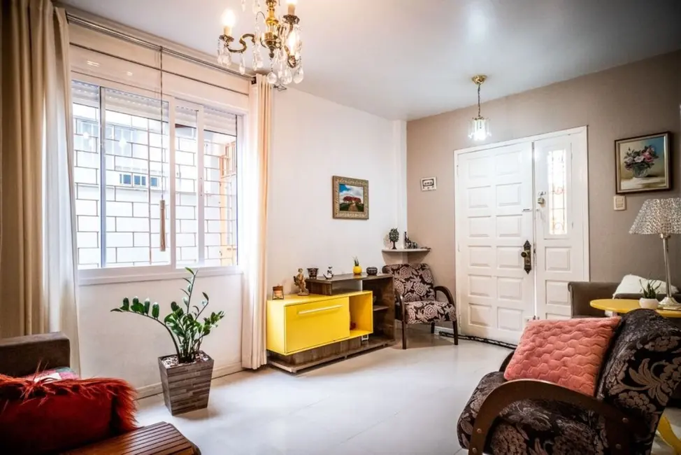Foto 3 de Casa com 2 quartos à venda, 158m2 em Sarandi, Porto Alegre - RS