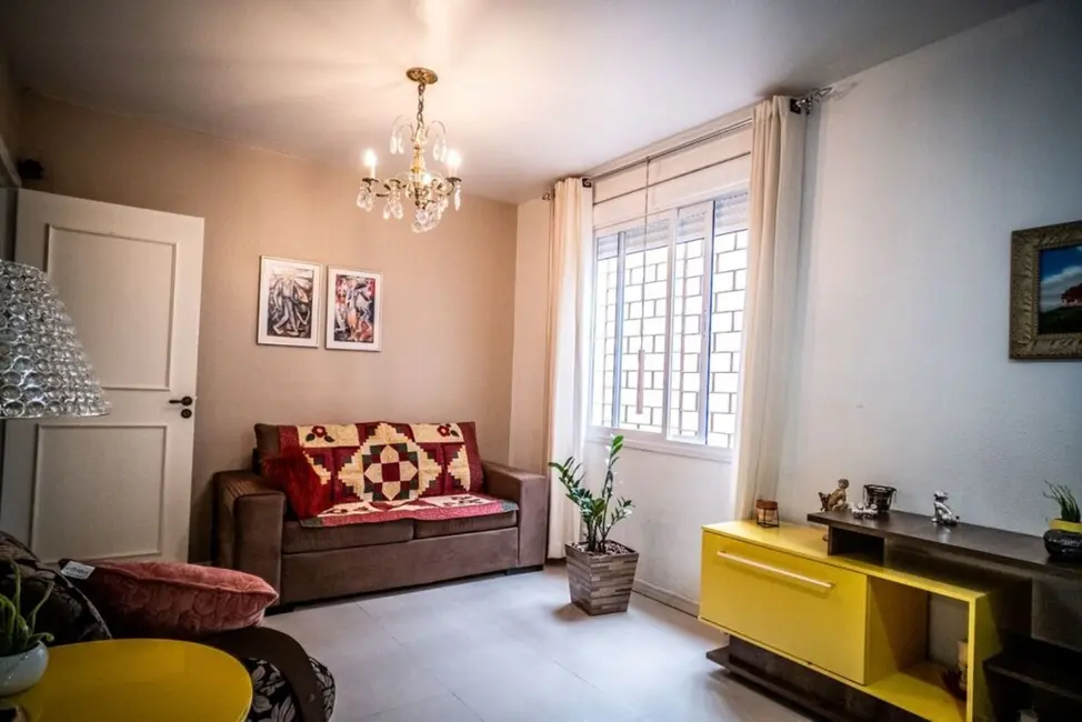 Foto 4 de Casa com 2 quartos à venda, 158m2 em Sarandi, Porto Alegre - RS