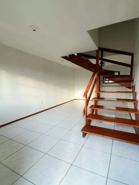 Foto 2 de Casa de Condomínio com 2 quartos à venda, 54m2 em Desvio Rizzo, Caxias Do Sul - RS