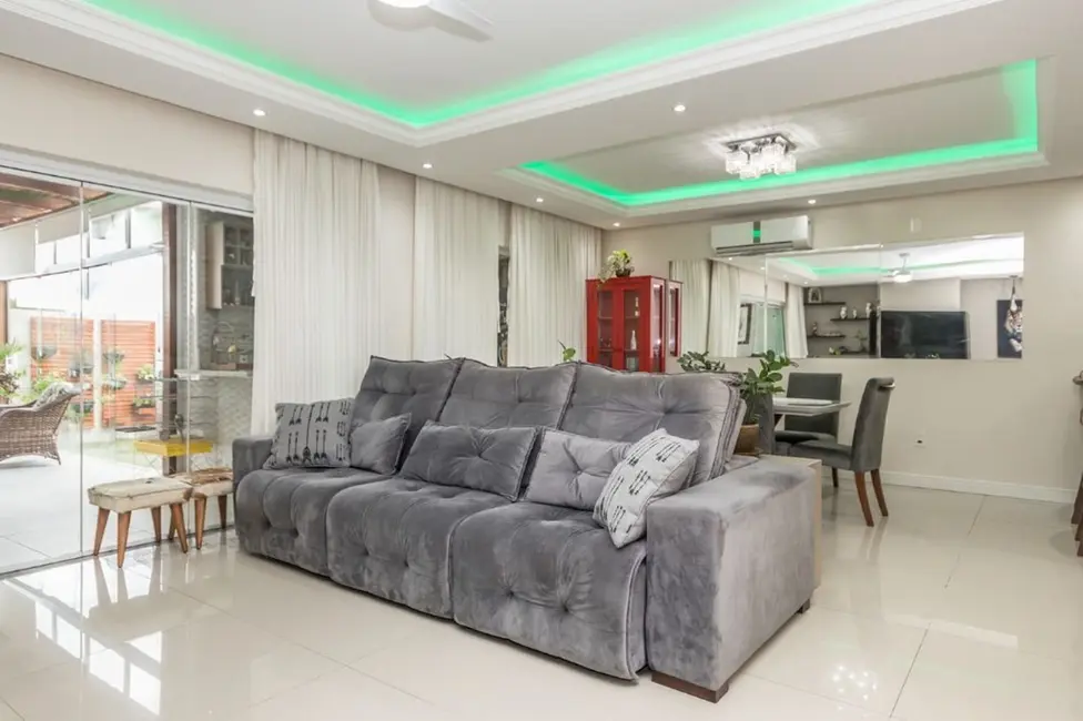 Foto 7 de Casa com 3 quartos à venda, 245m2 em Mário Quintana, Porto Alegre - RS