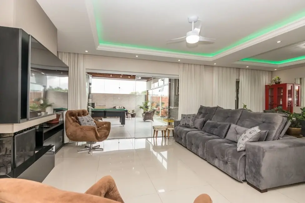 Foto 6 de Casa com 3 quartos à venda, 245m2 em Mário Quintana, Porto Alegre - RS