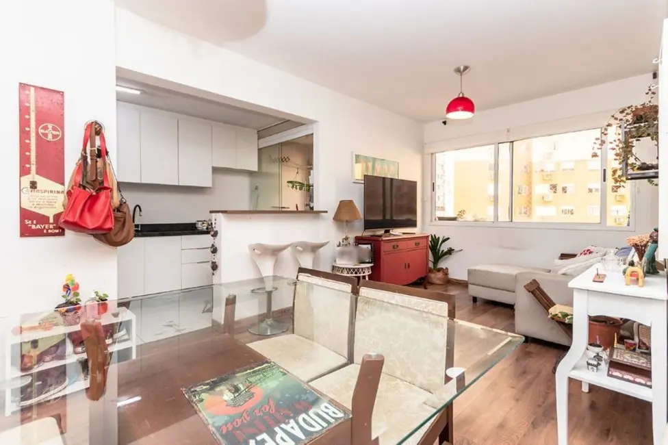 Foto 1 de Apartamento com 3 quartos à venda, 66m2 em Santo Antônio, Porto Alegre - RS