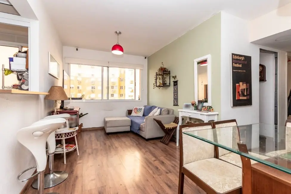 Foto 2 de Apartamento com 3 quartos à venda, 66m2 em Santo Antônio, Porto Alegre - RS