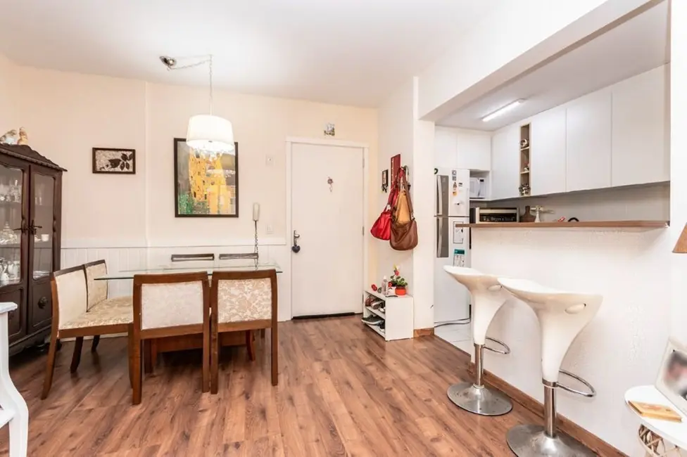 Foto 3 de Apartamento com 3 quartos à venda, 66m2 em Santo Antônio, Porto Alegre - RS