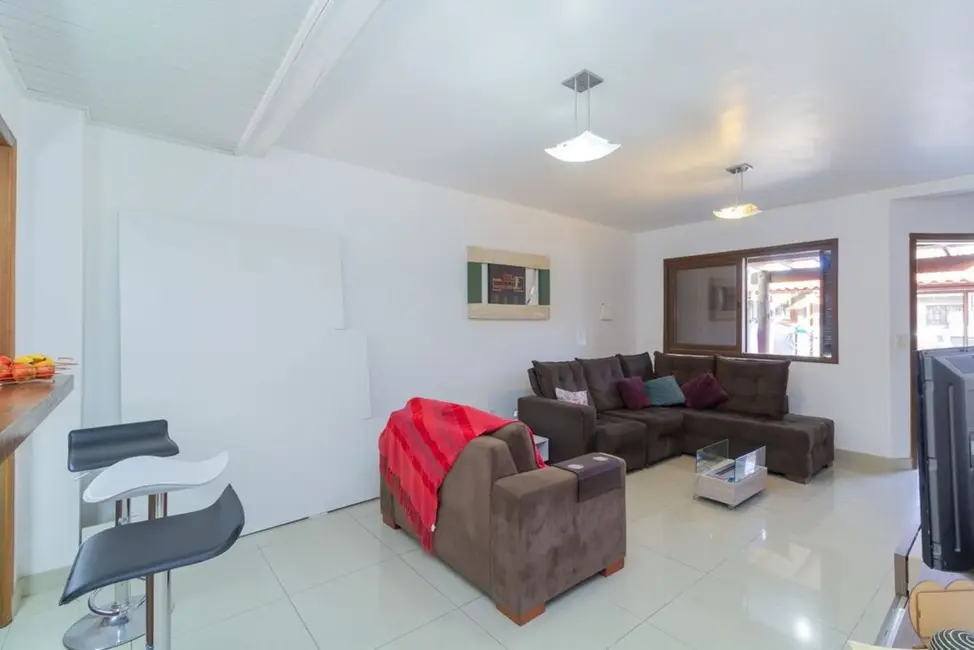 Foto 3 de Casa com 2 quartos à venda, 105m2 em Aberta dos Morros, Porto Alegre - RS