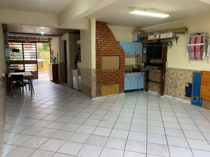 Foto 3 de Casa com 3 quartos à venda, 193m2 em Chácara das Pedras, Porto Alegre - RS