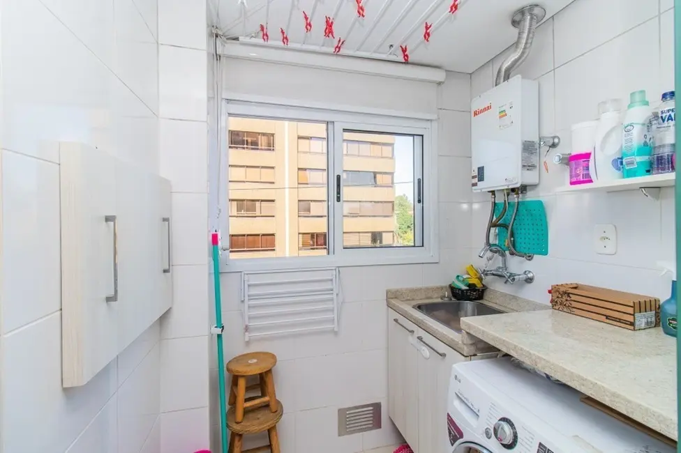 Foto 9 de Apartamento com 2 quartos à venda, 66m2 em Porto Alegre - RS