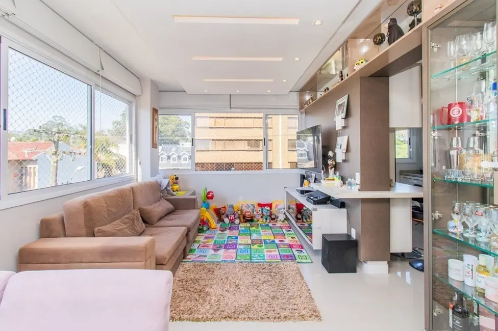 Foto 4 de Apartamento com 2 quartos à venda, 66m2 em Porto Alegre - RS