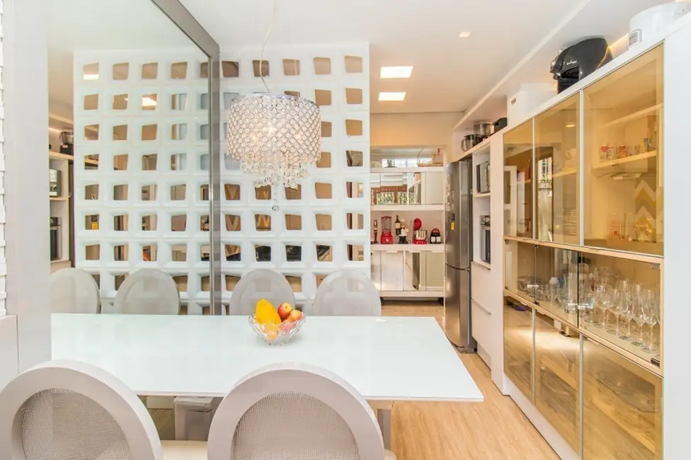 Casa com 2 quartos à venda, 120m2 em Porto Alegre - RS - imagem 8 Foto 8 de Casa com 2 quartos à venda, 120m2 em Porto Alegre - RS