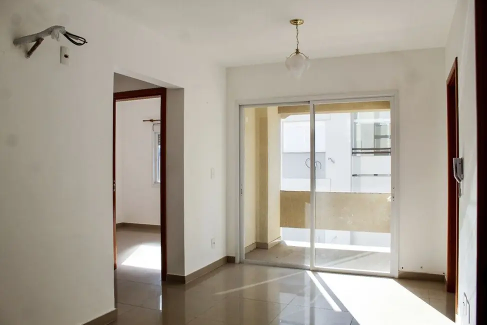 Foto 4 de Apartamento com 2 quartos à venda, 57m2 em Vila Nova, Porto Alegre - RS