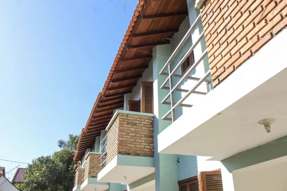 Foto 3 de Casa com 3 quartos à venda, 118m2 em Camaquã, Porto Alegre - RS