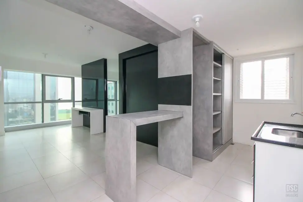 Foto 2 de Loft / Flat com 1 quarto à venda, 47m2 em Praia de Belas, Porto Alegre - RS