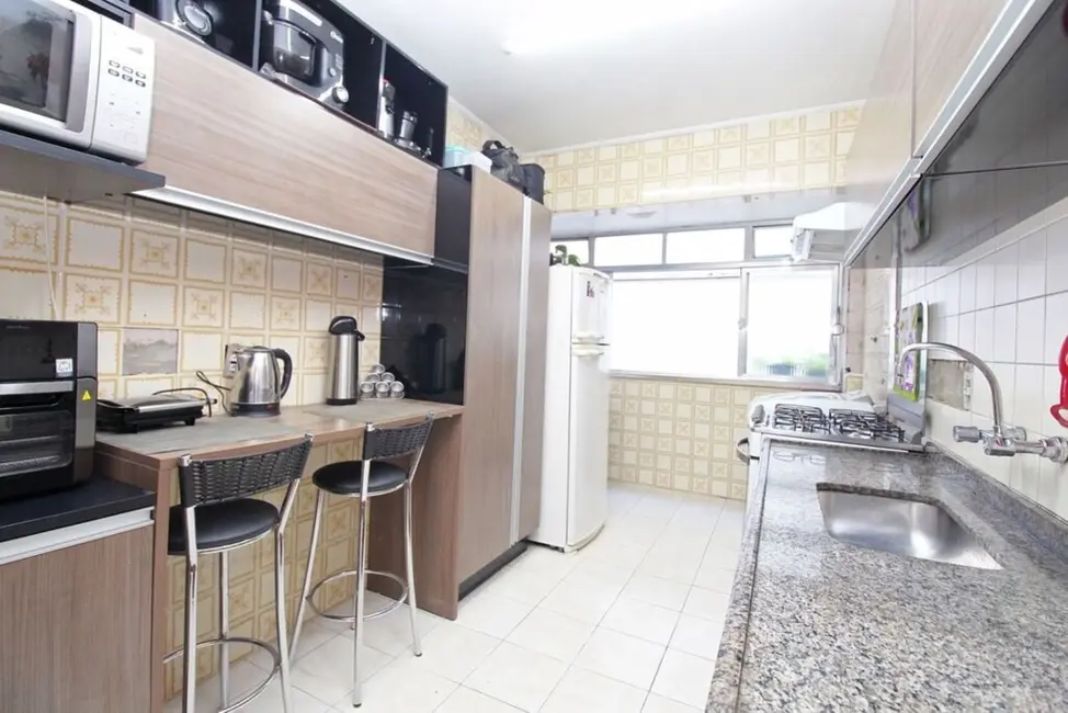 Apartamento com 2 quartos à venda, 64m2 em Passo da Areia, Porto Alegre - RS - imagem 7 Foto 7 de Apartamento com 2 quartos à venda, 64m2 em Passo da Areia, Porto Alegre - RS