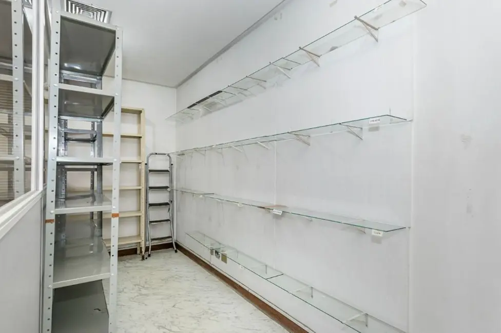 Foto 6 de Sala Comercial à venda, 63m2 em Rio Branco, Porto Alegre - RS