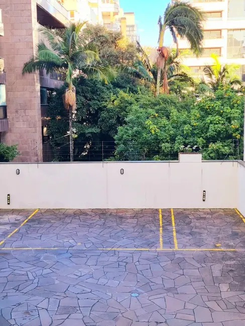 Foto 5 de Apartamento com 3 quartos à venda, 105m2 em Rio Branco, Porto Alegre - RS