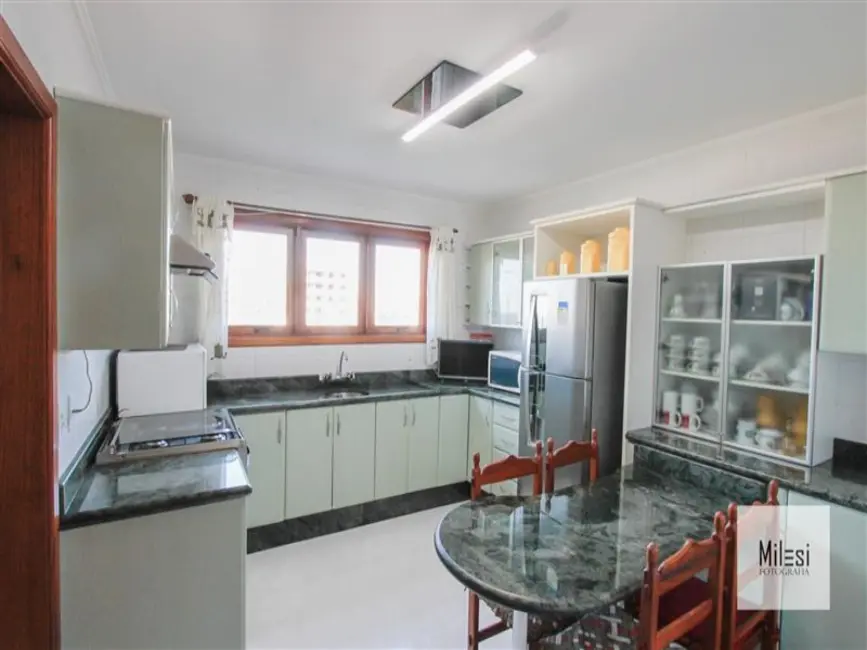 Apartamento com 3 quartos à venda, 128m2 em São Leopoldo, Caxias Do Sul - RS - imagem 9 Foto 9 de Apartamento com 3 quartos à venda, 128m2 em São Leopoldo, Caxias Do Sul - RS