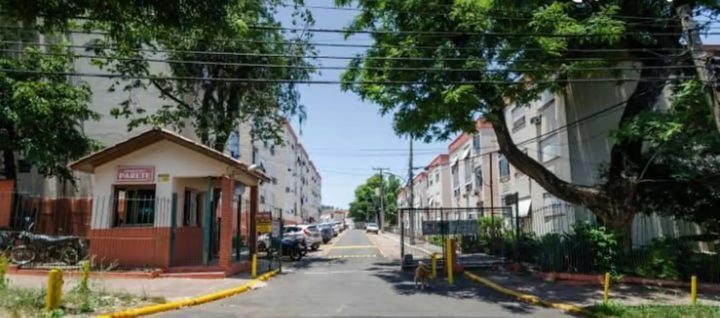 Foto 2 de Apartamento com 2 quartos à venda, 48m2 em Cristal, Porto Alegre - RS