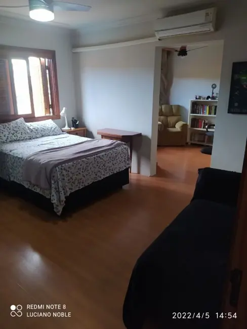 Casa com 4 quartos à venda, 351m2 em Glória, Porto Alegre - RS - imagem 8 Foto 8 de Casa com 4 quartos à venda, 351m2 em Glória, Porto Alegre - RS