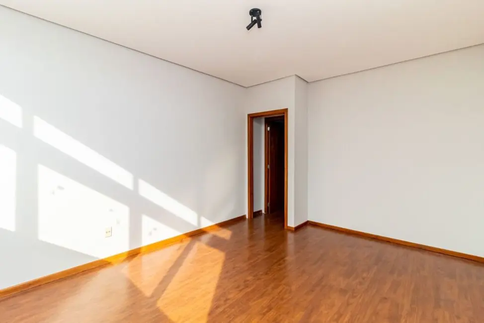 Foto 5 de Sala Comercial à venda, 40m2 em Rio Branco, Porto Alegre - RS