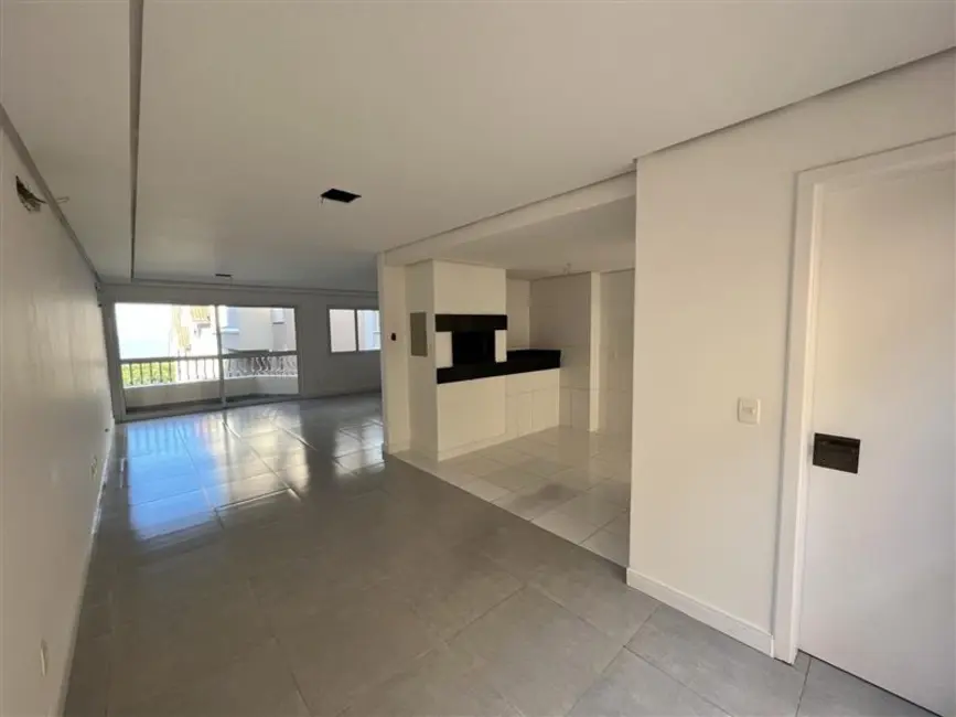 Casa com 4 quartos à venda, 220m2 em Pedra Redonda, Porto Alegre - RS - imagem 7 Foto 7 de Casa com 4 quartos à venda, 220m2 em Pedra Redonda, Porto Alegre - RS