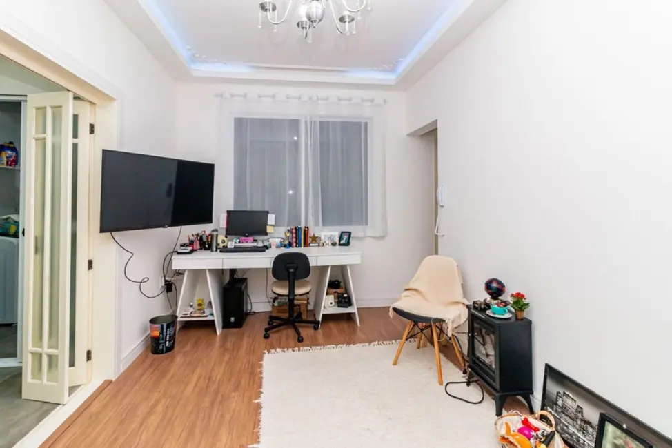 Apartamento com 1 quarto à venda, 49m2 em Bom Fim, Porto Alegre - RS - imagem 2 Foto 2 de Apartamento com 1 quarto à venda, 49m2 em Bom Fim, Porto Alegre - RS