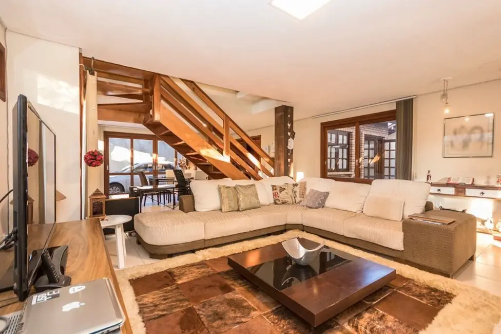 Foto 2 de Casa com 3 quartos à venda, 244m2 em Partenon, Porto Alegre - RS