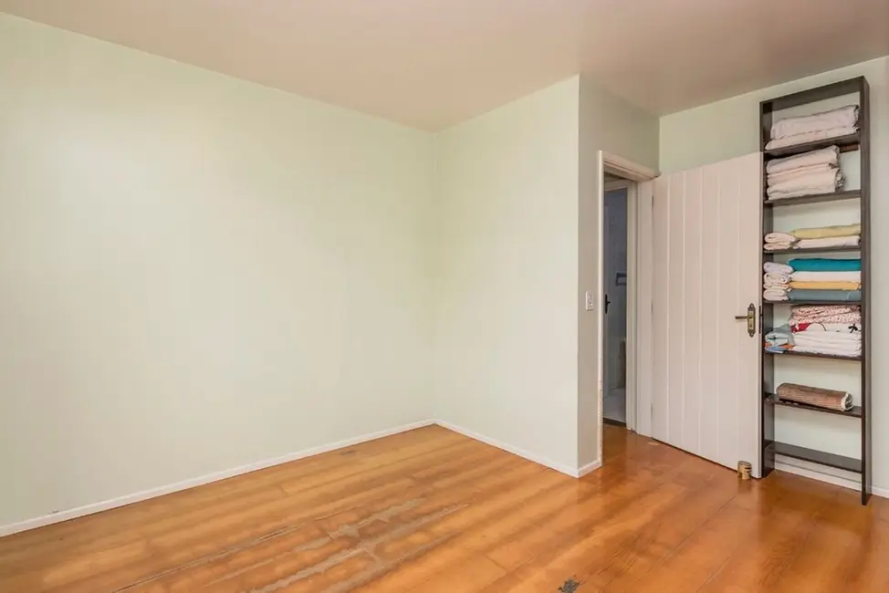 Apartamento com 2 quartos à venda, 80m2 em Menino Deus, Porto Alegre - RS - imagem 7 Foto 7 de Apartamento com 2 quartos à venda, 80m2 em Menino Deus, Porto Alegre - RS