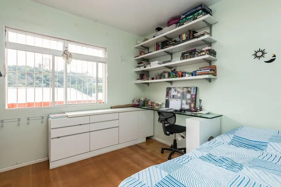 Apartamento com 2 quartos à venda, 80m2 em Menino Deus, Porto Alegre - RS - imagem 9 Foto 9 de Apartamento com 2 quartos à venda, 80m2 em Menino Deus, Porto Alegre - RS